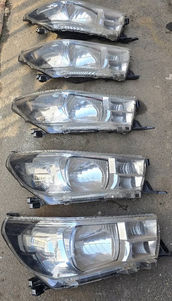Toyota Hilux GD6 Original Headlights Call or Whatsupp - Private Seller Toyota Hilux GD6 Original Headlights Call or Whatsupp - Private Seller
