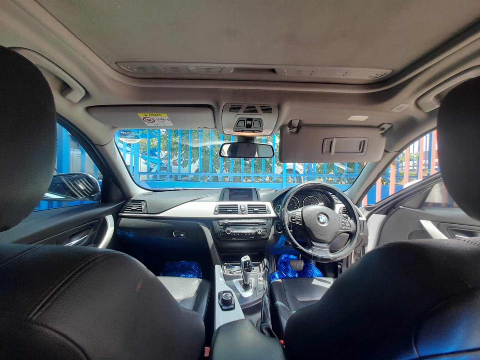 2015 BMW 320i M sport AUTO
