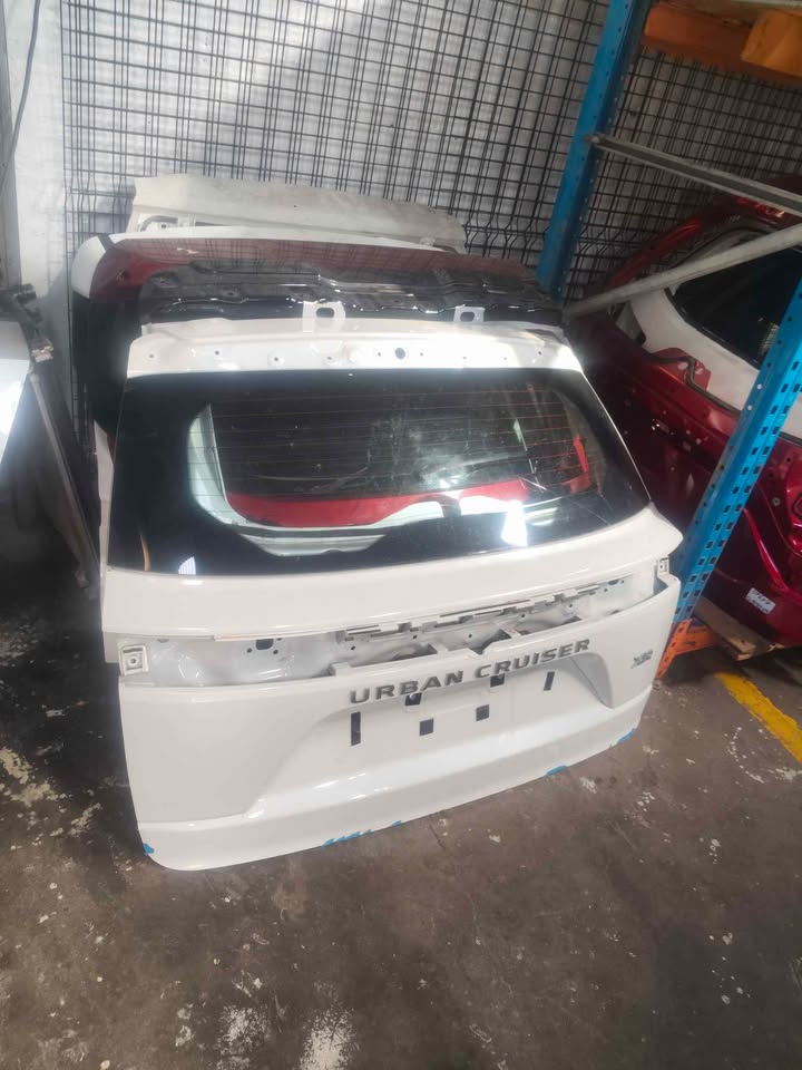Toyota Urban Cruiser tailgate - Private Seller Toyota Urban Cruiser tailgate - Private Seller