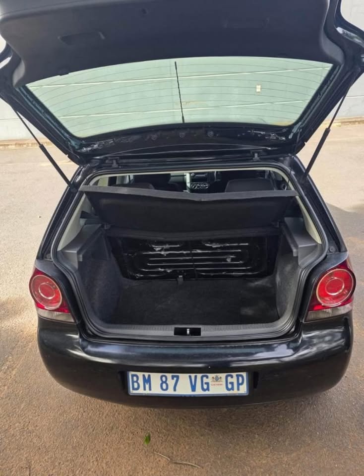 2011 VOLKSWAGEN POLO VIVO