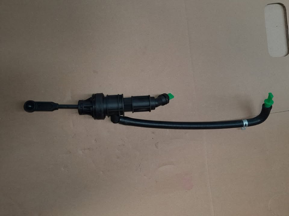JEEP COMBASS/ CALIBER 2.0 CLUTCH MASTER CYLINDER FOR SALE - Private Seller JEEP COMBASS/ CALIBER 2.0 CLUTCH MASTER CYLINDER FOR SALE - Private Seller