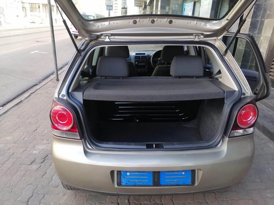 2016 Polo Vivo 1.4 Confortline 70000km