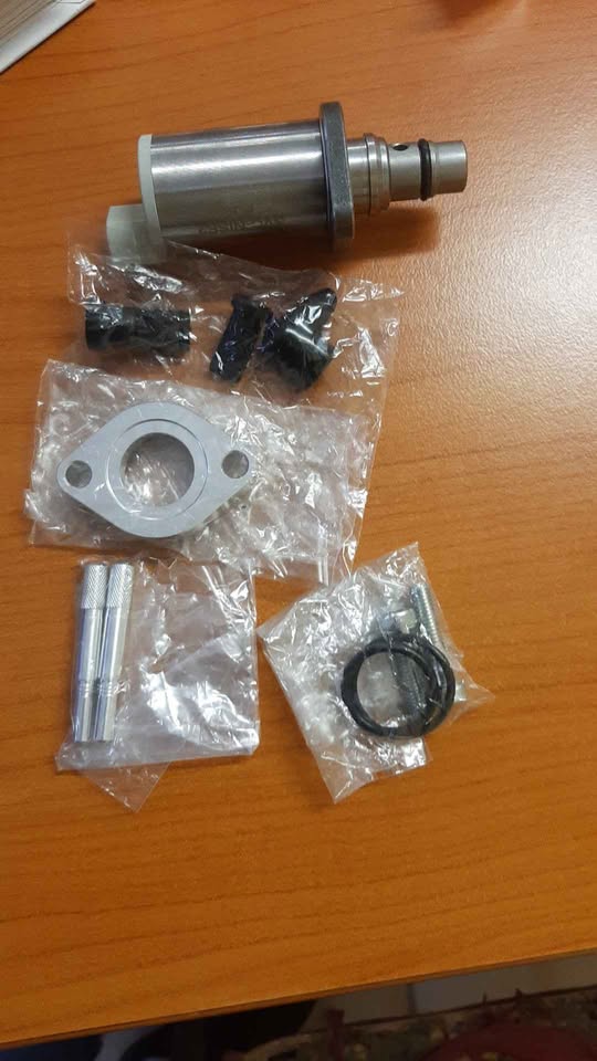 MAZDA/NISSAN NAVARA D40 REGULATIR V. SUCTION VALVE. BRAND NEW. FOR VARIOUS OTHER CARS TOO.