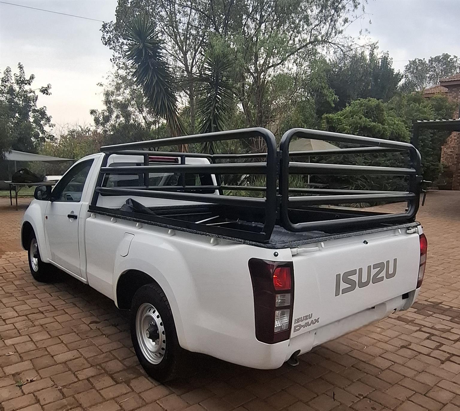 Isuzu Single cab cattle rail only for sale - Private Seller Isuzu Single cab cattle rail only for sale - Private Seller