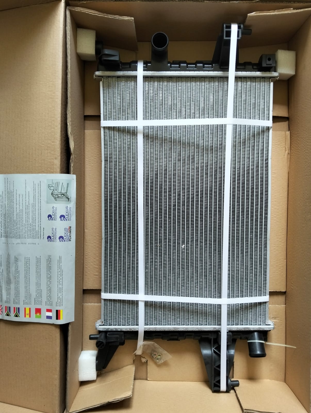 New Brand New Plexus Radiator for Opel Corsa. Splinternuwe Plexus
