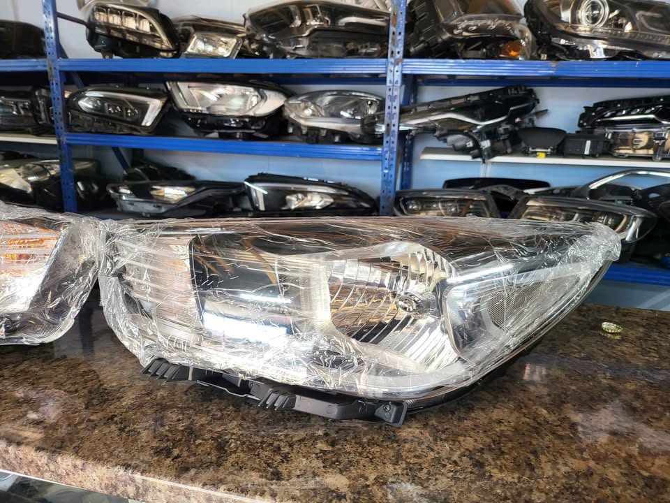 2018 ON Kia Rio left and right headlight for sale.