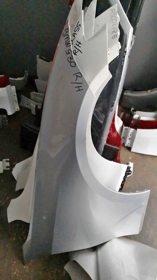 Bmw G30 FENDER - Private Seller