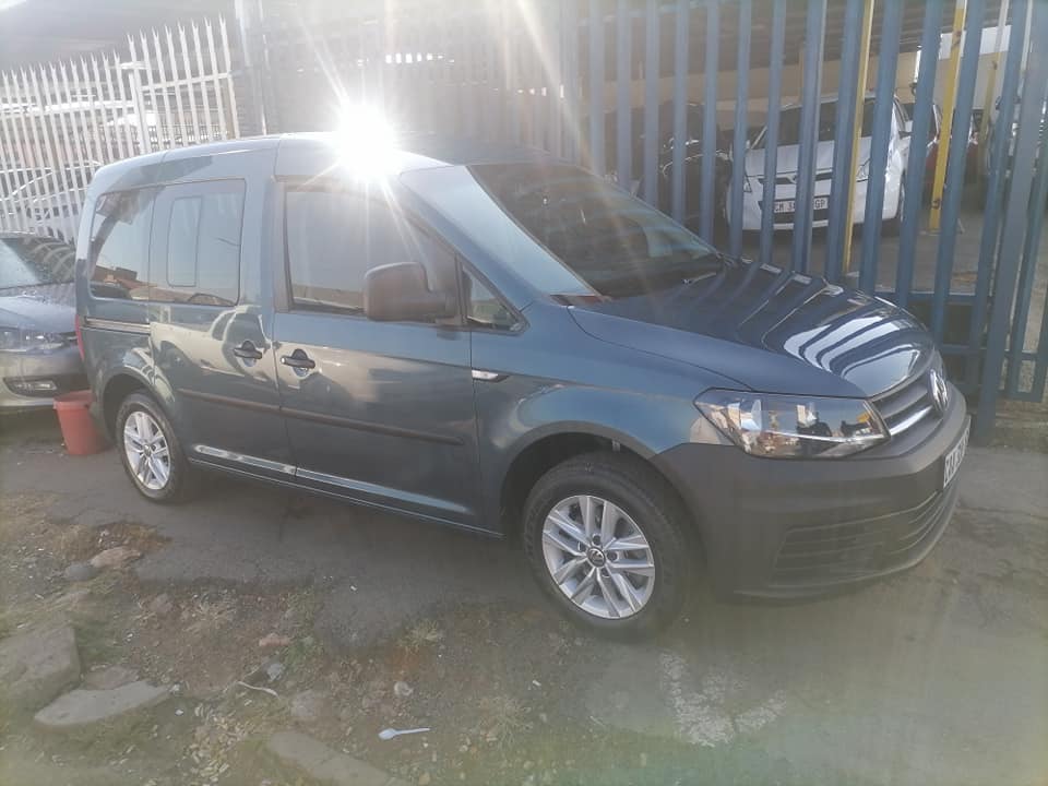 2016 Volkswagen Caddy seven seater