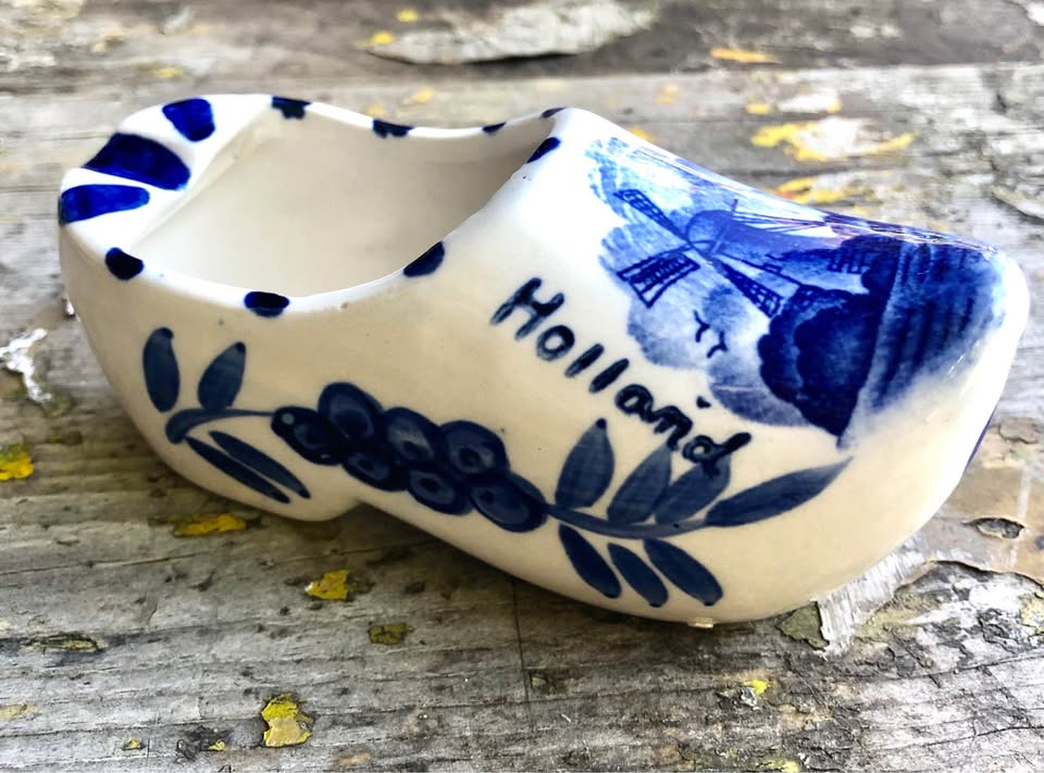 Vintage PORCELAIN SHOE Blue Dutch HOLLAND Windmill Ashtray/Planter Vintage PORCELAIN SHOE Blue Dutch HOLLAND Windmill Ashtray/Planter