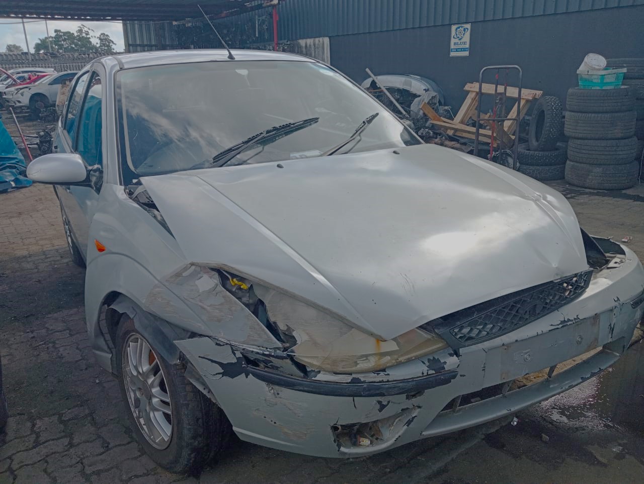2003 Ford Focus 2.0L -  Stripping for Spares.