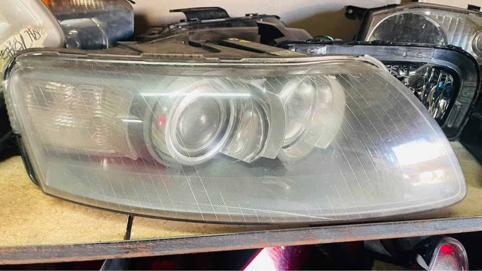 Audi A6 C6 Headlight 2005/08 - Private Seller Audi A6 C6 Headlight 2005/08 - Private Seller