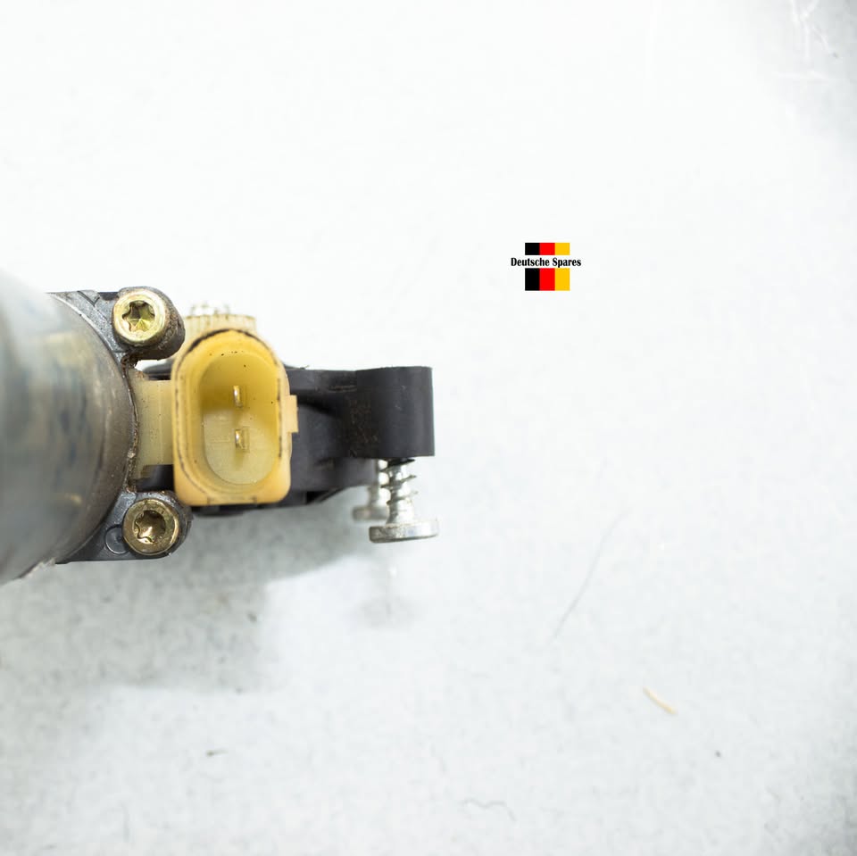 2004  BMW E46 USED REAR RIGHT WINDOW MOTOR OEM: - Private Seller