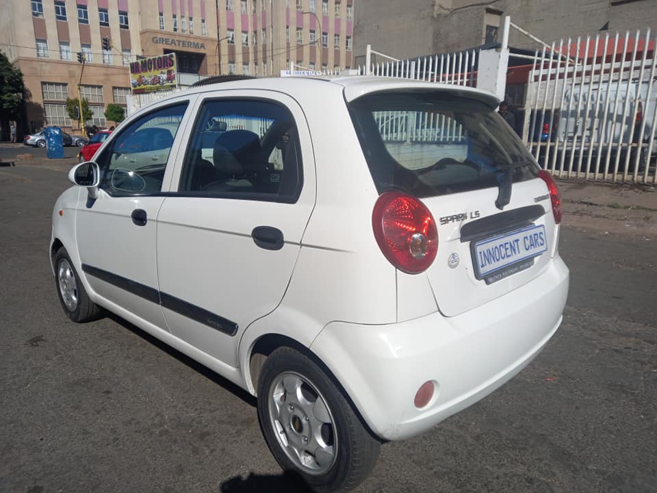 2006 CHEVROLET SPARK 1.2 PETROL, MANUAL, WHITE COLOR, MILEAGE 145000KM. SERVICE BOOK