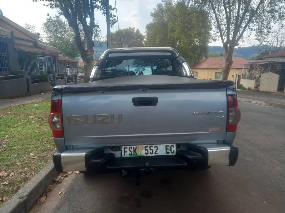 2011 Isuzu KB300 LX D-TEQ Double Cab Diesel, Manual, Blue, . Spare Key.
