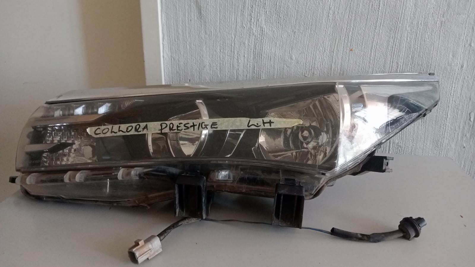 Toyota Corolla Prestige Headlight Used Auto Body Spare Parts - Private Seller Toyota Corolla Prestige Headlight Used Auto Body Spare Parts - Private Seller