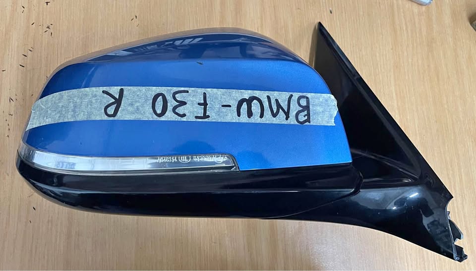 BMW F30 sidemirror Rightside - Private Seller BMW F30 sidemirror Rightside - Private Seller