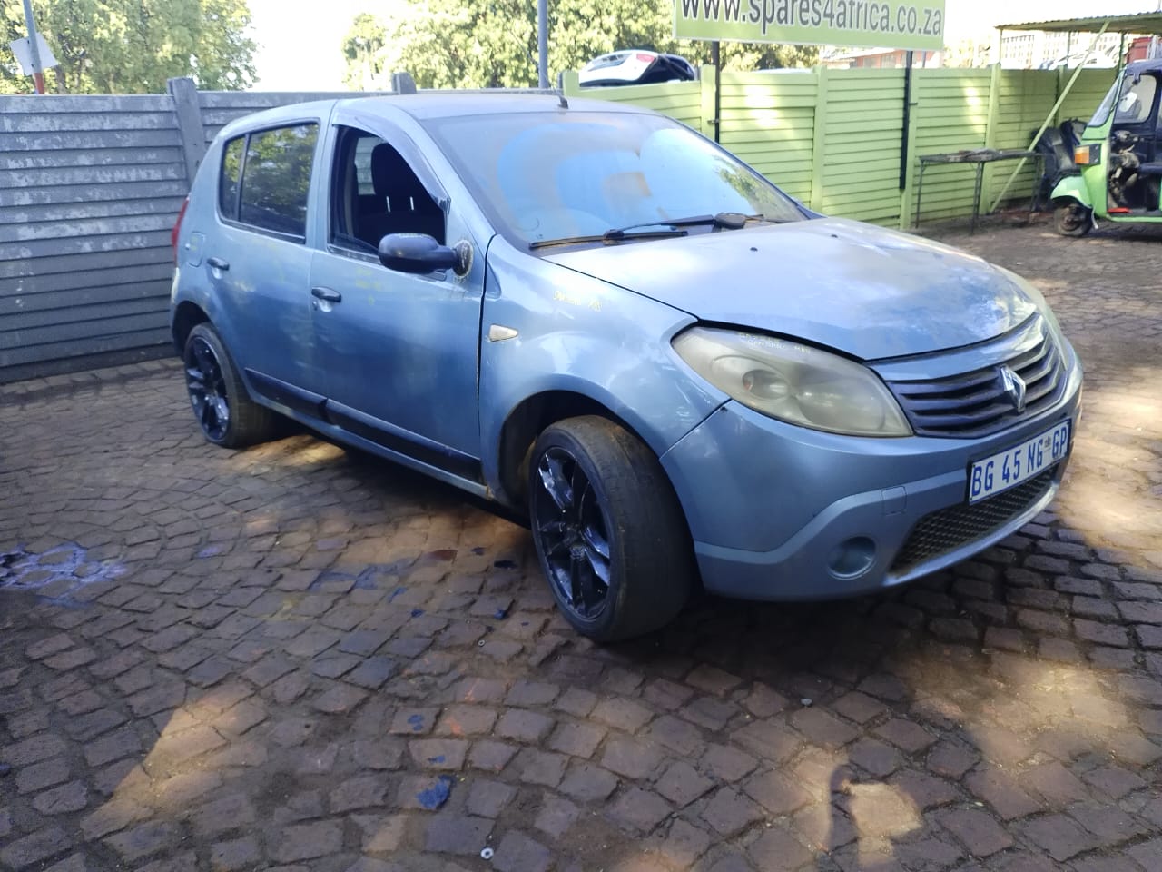 2010 Renault Sandero Stripping for Spares - Private Seller 2010 Renault Sandero Stripping for Spares - Private Seller