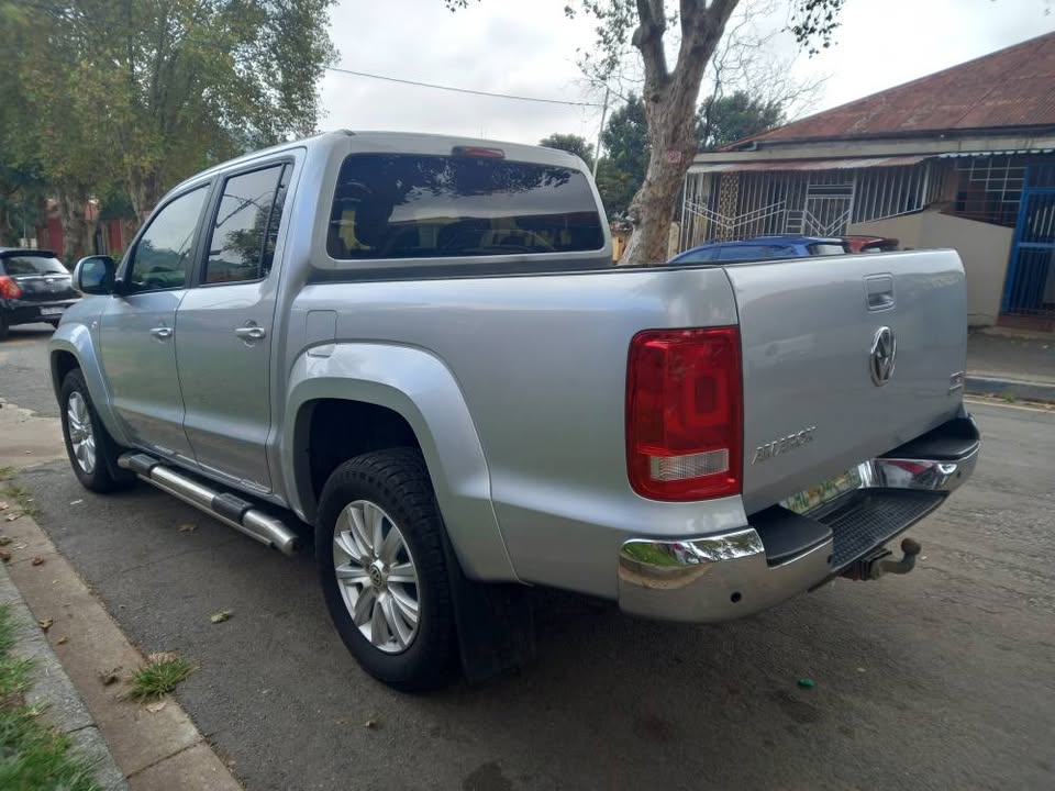 2012 VW Amarok Double cab 2.0 TDI 4motion Manual 4x4, Silver, 110000kms