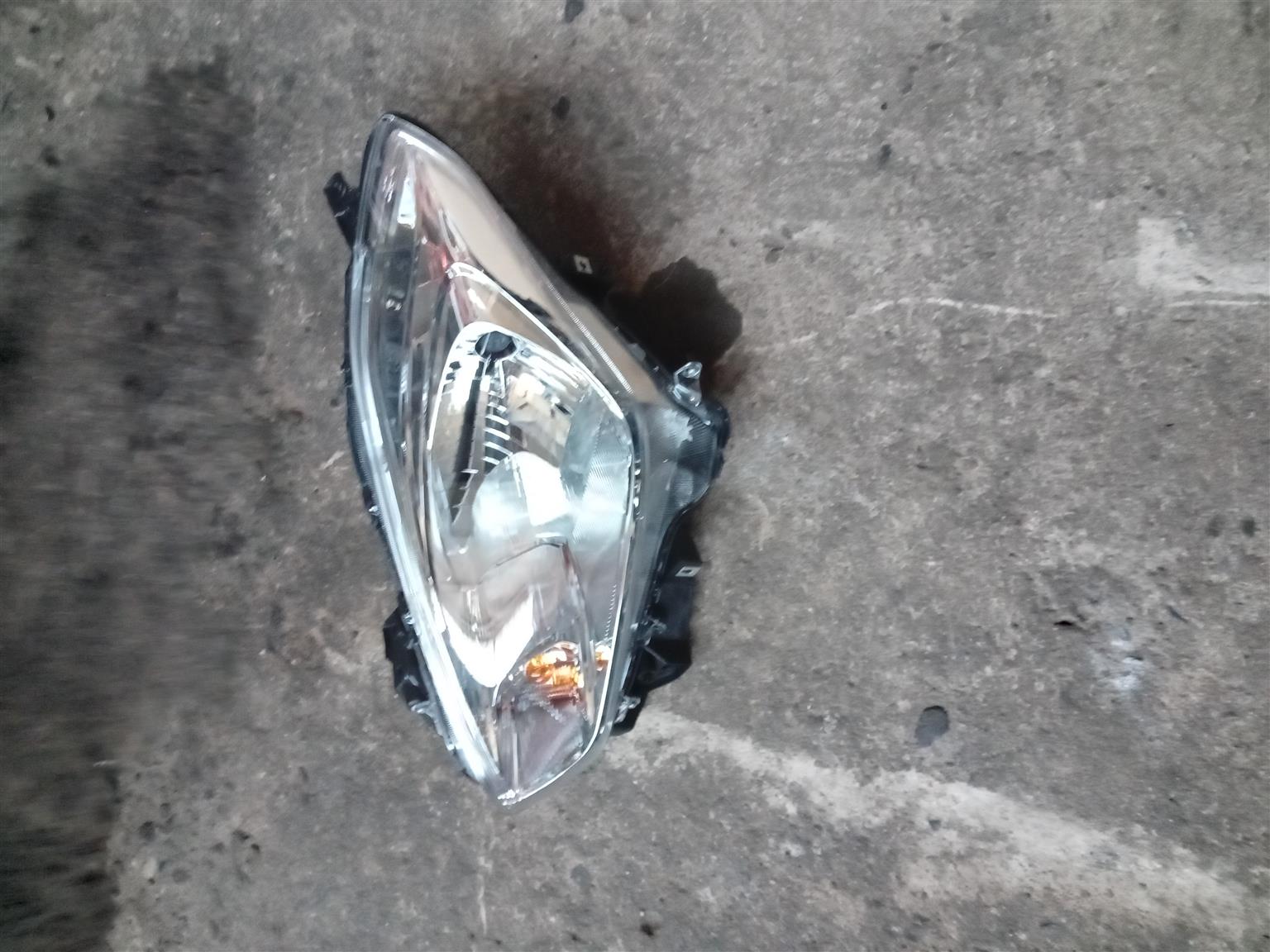 Suzuki Swift headlight - Private Seller