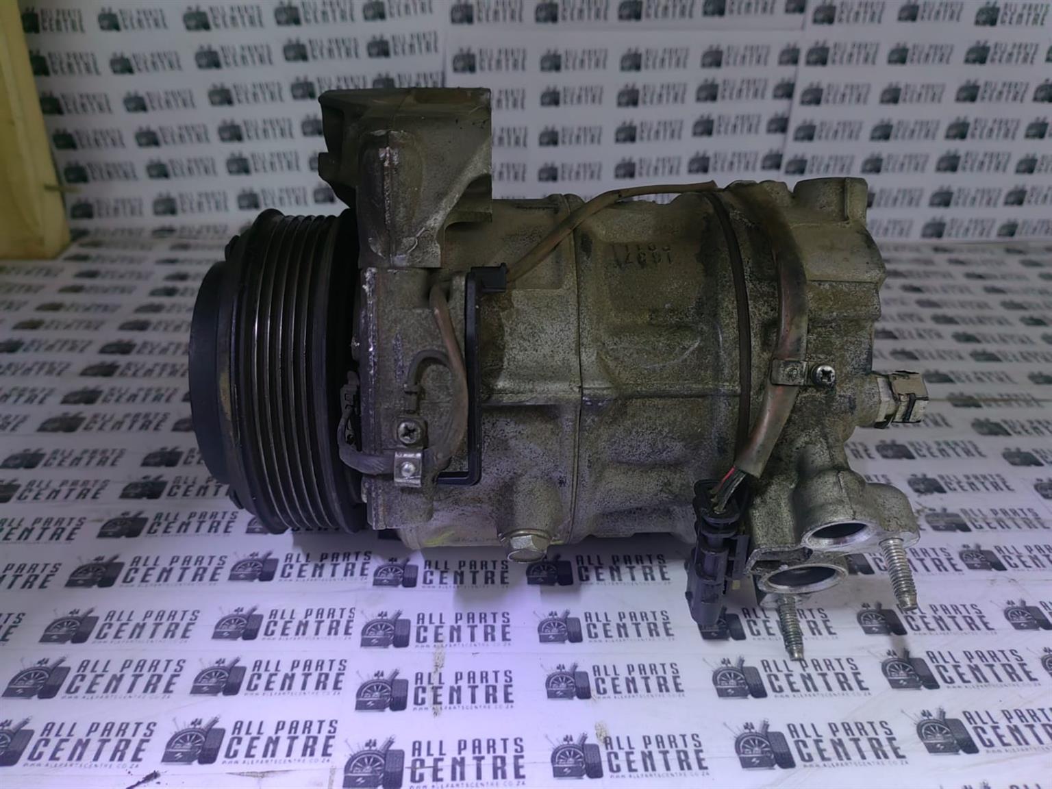 Range Rover Sport 4.4 SDV8 aircon pump for sale used Range Rover Sport 4.4 SDV8 aircon pump for sale used