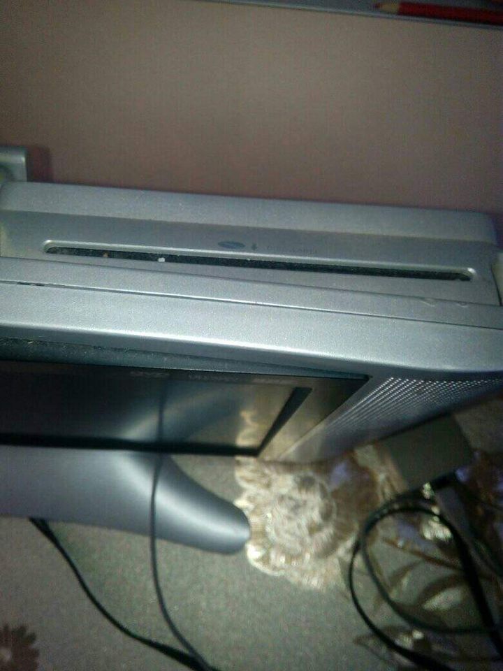 Plasma with built in DVD player 21"