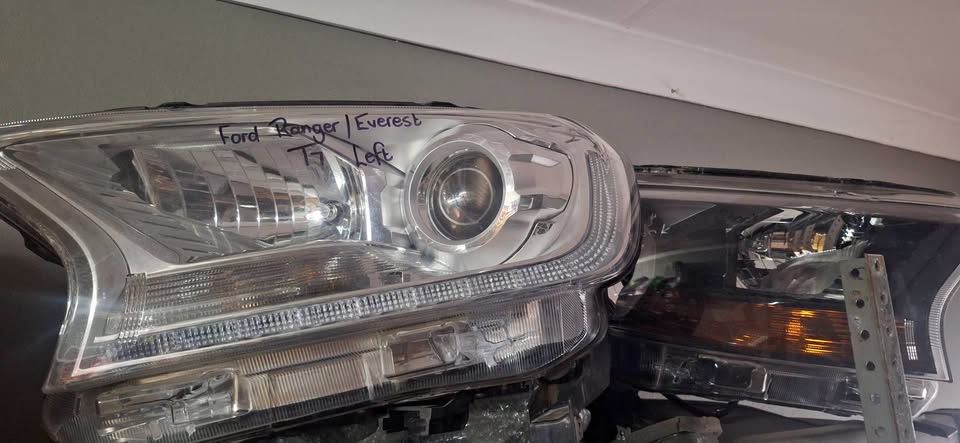 Ford everest headlights available
