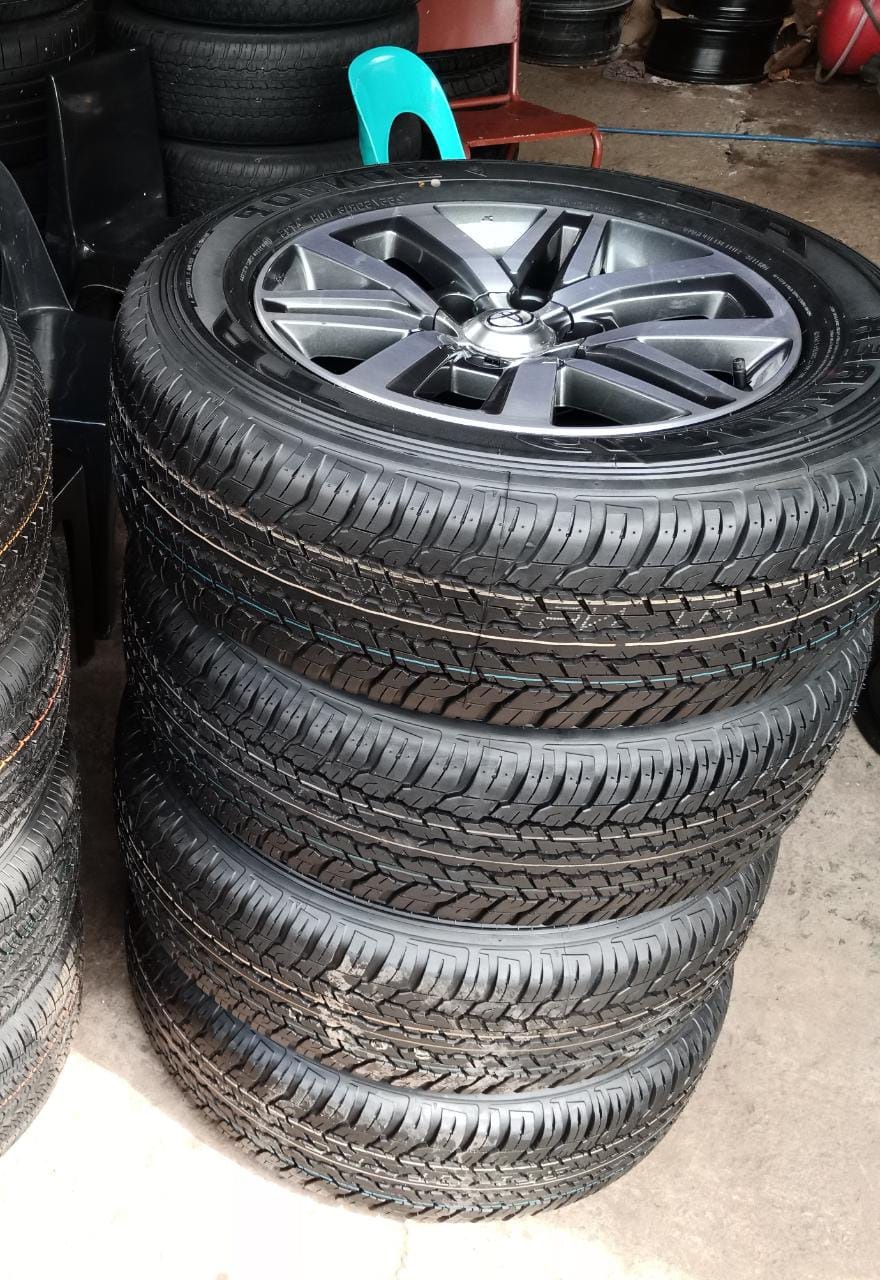18inch Toyota Hilux/Fortuner original mags with brand new 265/60/18 Dunlop Grand - Private Seller 18inch Toyota Hilux/Fortuner original mags with brand new 265/60/18 Dunlop Grand - Private Seller