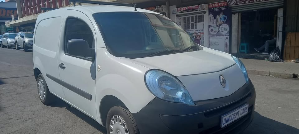 2014 RENAULT KANGOO 1.6 PETROL, MANUAL TRANSMISSION, WHITE, 83000KM