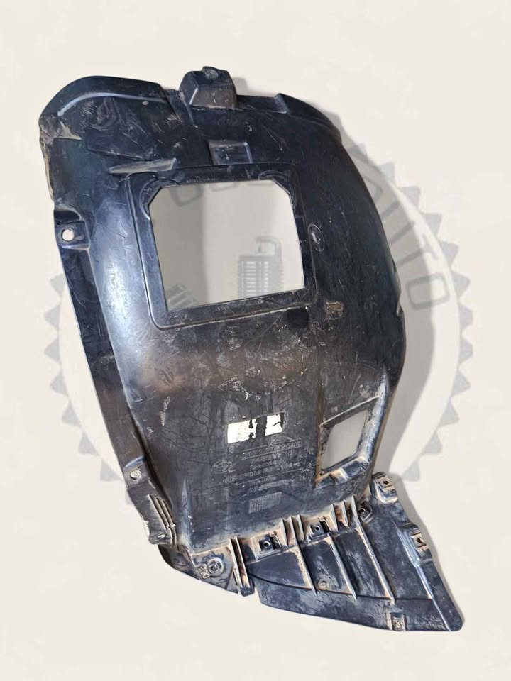 BMW E90 E91 3 SERIES FRONT RIGHT FENDER LINER AVAILABLE FOR SALE - Private Seller BMW E90 E91 3 SERIES FRONT RIGHT FENDER LINER AVAILABLE FOR SALE - Private Seller