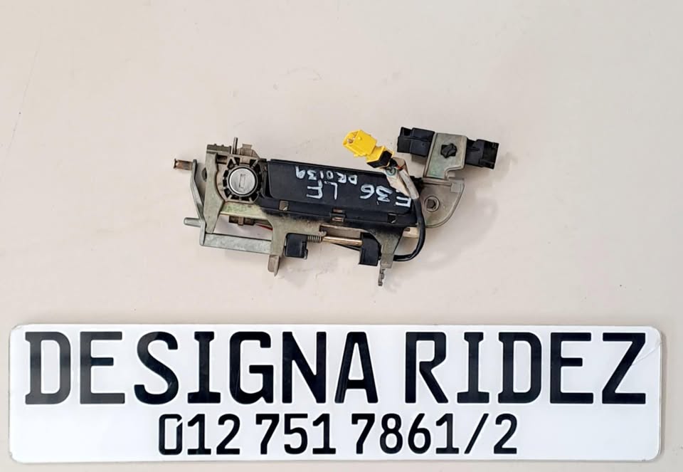 BMW E36 3-SERIES DOOR HANDLES AVAILABLE - Private Seller BMW E36 3-SERIES DOOR HANDLES AVAILABLE - Private Seller