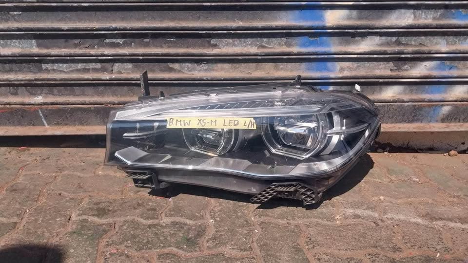 BMW X5 -M LED headlight - Private Seller BMW X5 -M LED headlight - Private Seller
