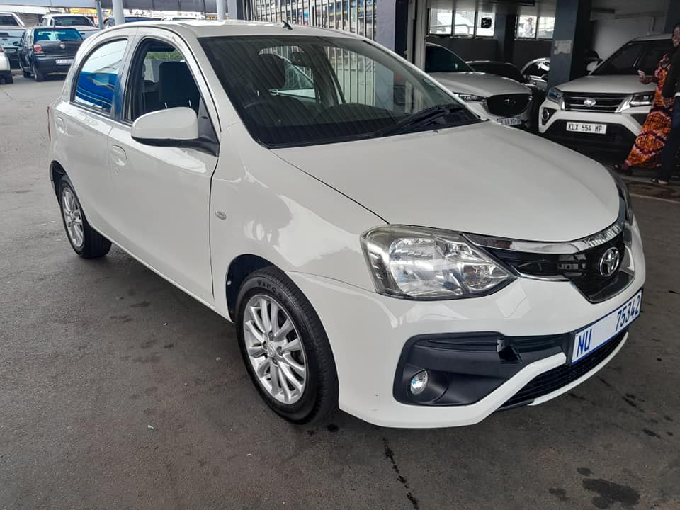 2017 TOYOTA ETIOS 1.5 MANUAL
