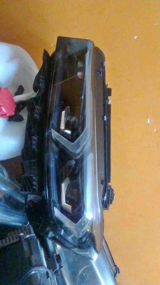 BMW G20 facelift headlight - Private Seller BMW G20 facelift headlight - Private Seller