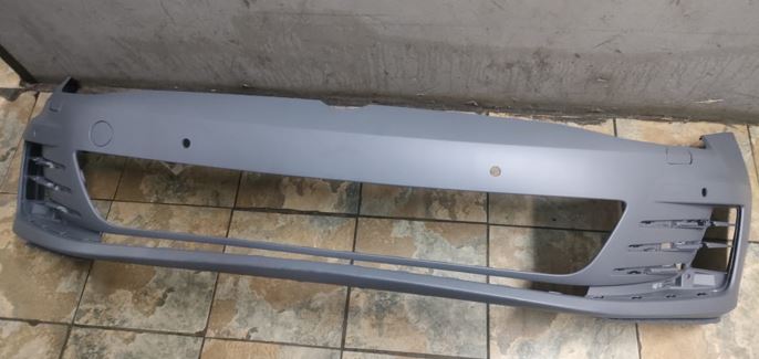 VW GOLF 7 GTI BRAND NEW FRONT BUMPERS FOR SALE - Private Seller VW GOLF 7 GTI BRAND NEW FRONT BUMPERS FOR SALE - Private Seller