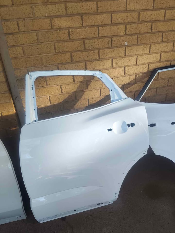 Jaguar E pace left rear door shell - Private Seller Jaguar E pace left rear door shell - Private Seller