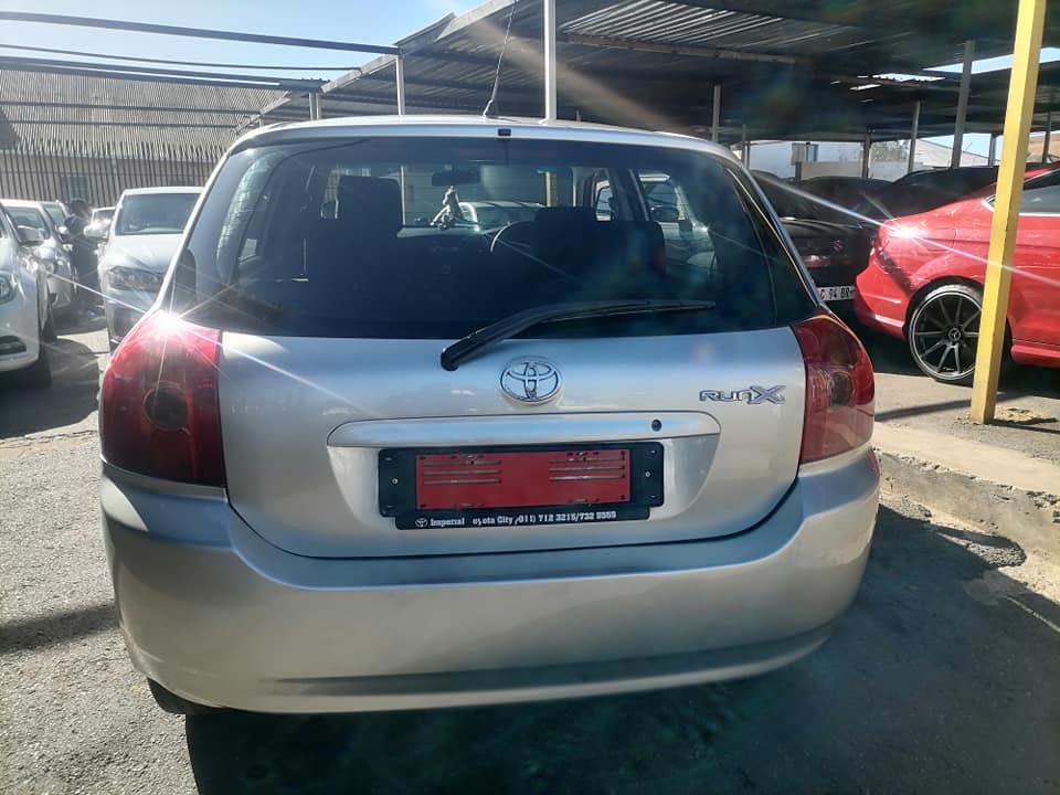 2008 Toyota Runx 1.6 with a leather interior