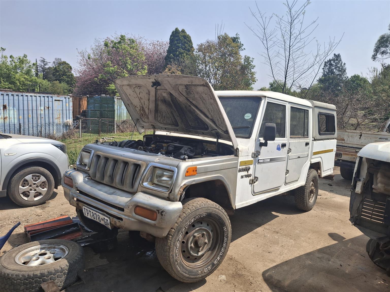 Mahindra Bolero 2006 Double cab Stripping for Spares or complete - Private Seller
