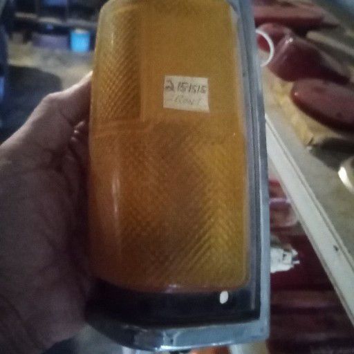 Nissan bakkie, front flicker light - Private Seller Nissan bakkie, front flicker light - Private Seller