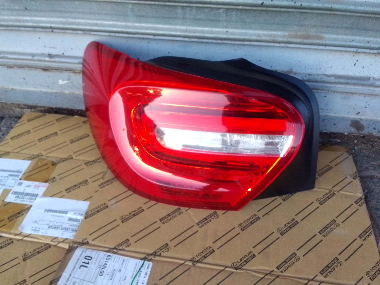 (2013-2016) MERCEDES GLA LHS LED REAR TAILIGHT FOR SALE