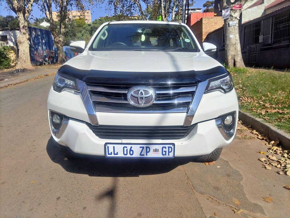 2017 Toyota Fortuner 2.4 GD-6 4×2 2017 Toyota Fortuner 2.4 GD-6 4×2