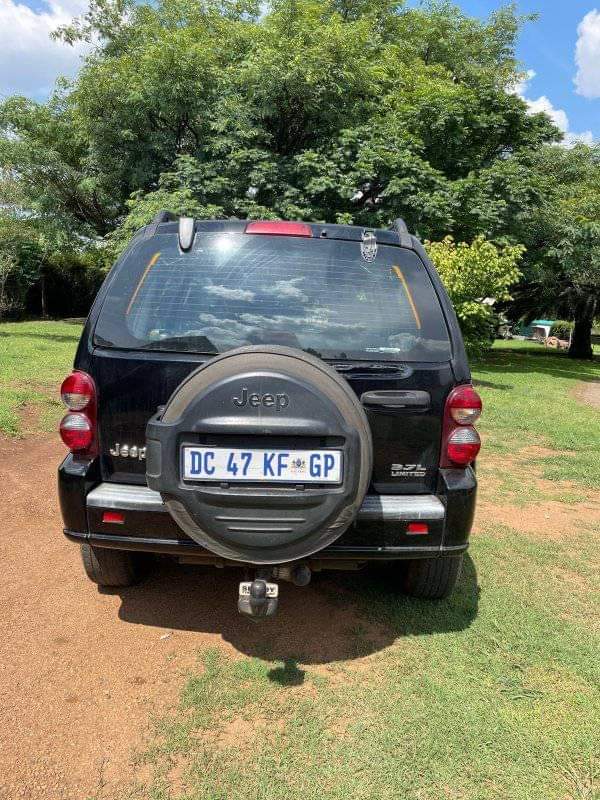 Jeep Cherokee 3.7