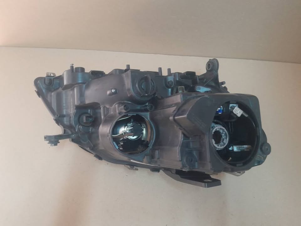 2005-2010 MERCEDES BENZ ML350 4MATIC LEFT SIDE HEADLIGHT FOR SALE