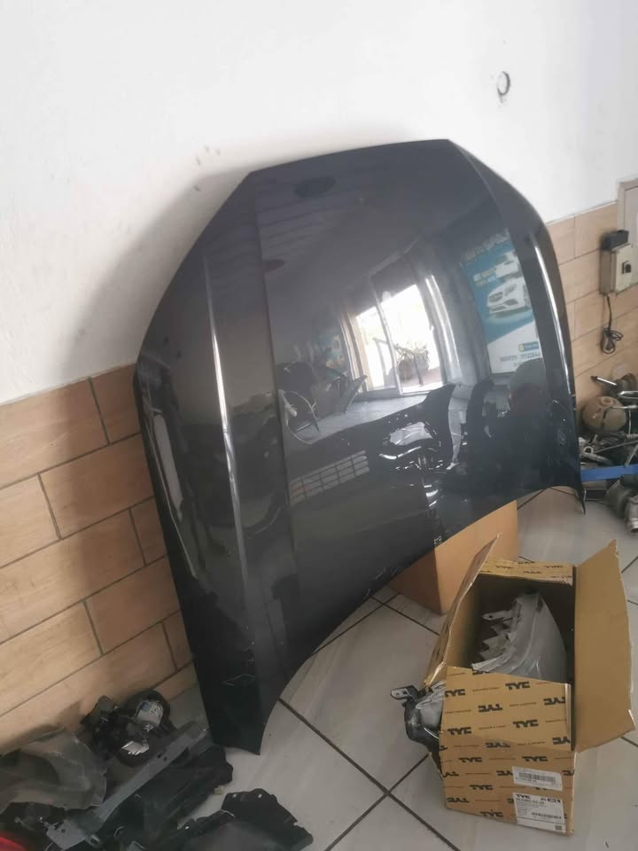 Audi A4 B9 2020 Bonnet - Private Seller Audi A4 B9 2020 Bonnet - Private Seller