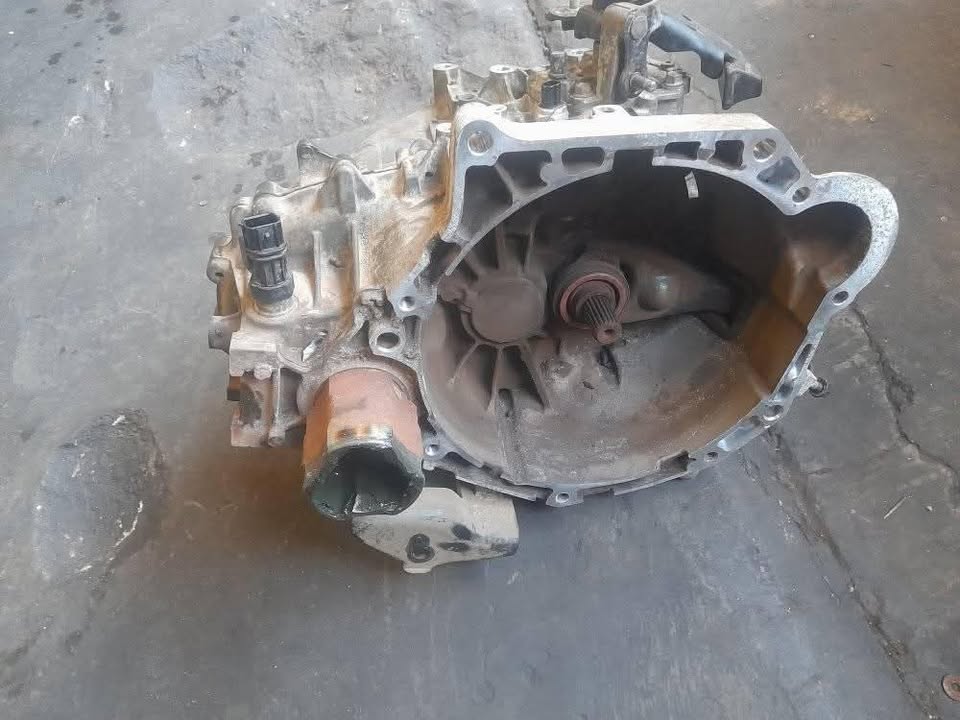 HYUNDAI ACCENT GEARBOX AVAILABLE