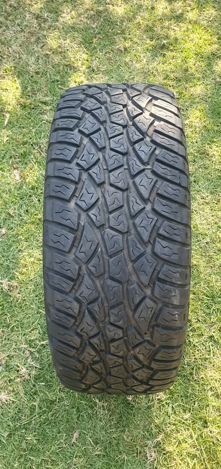 7x Cooper Zeon LTZ 255/55/19 tires