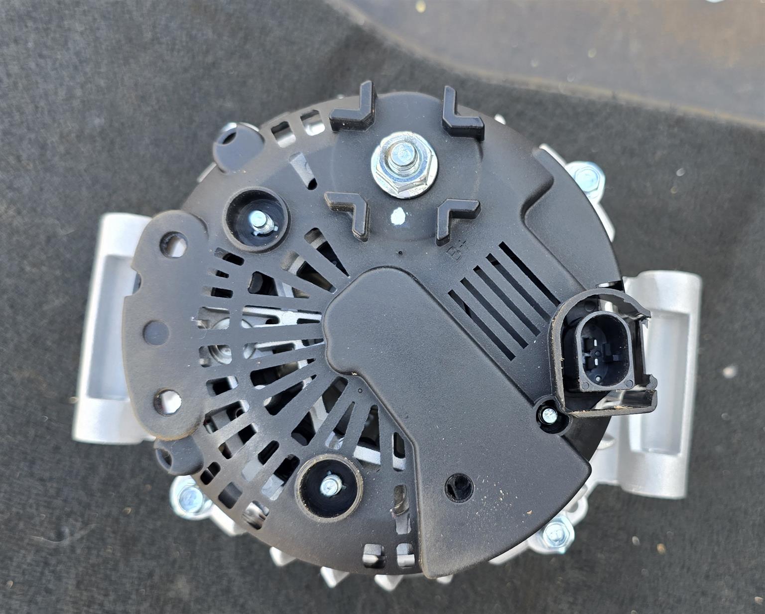 New stock arrivals Alternator 140amp Has a 6 month guarantee Suitable for vari - Private Seller New stock arrivals Alternator 140amp Has a 6 month guarantee Suitable for vari - Private Seller