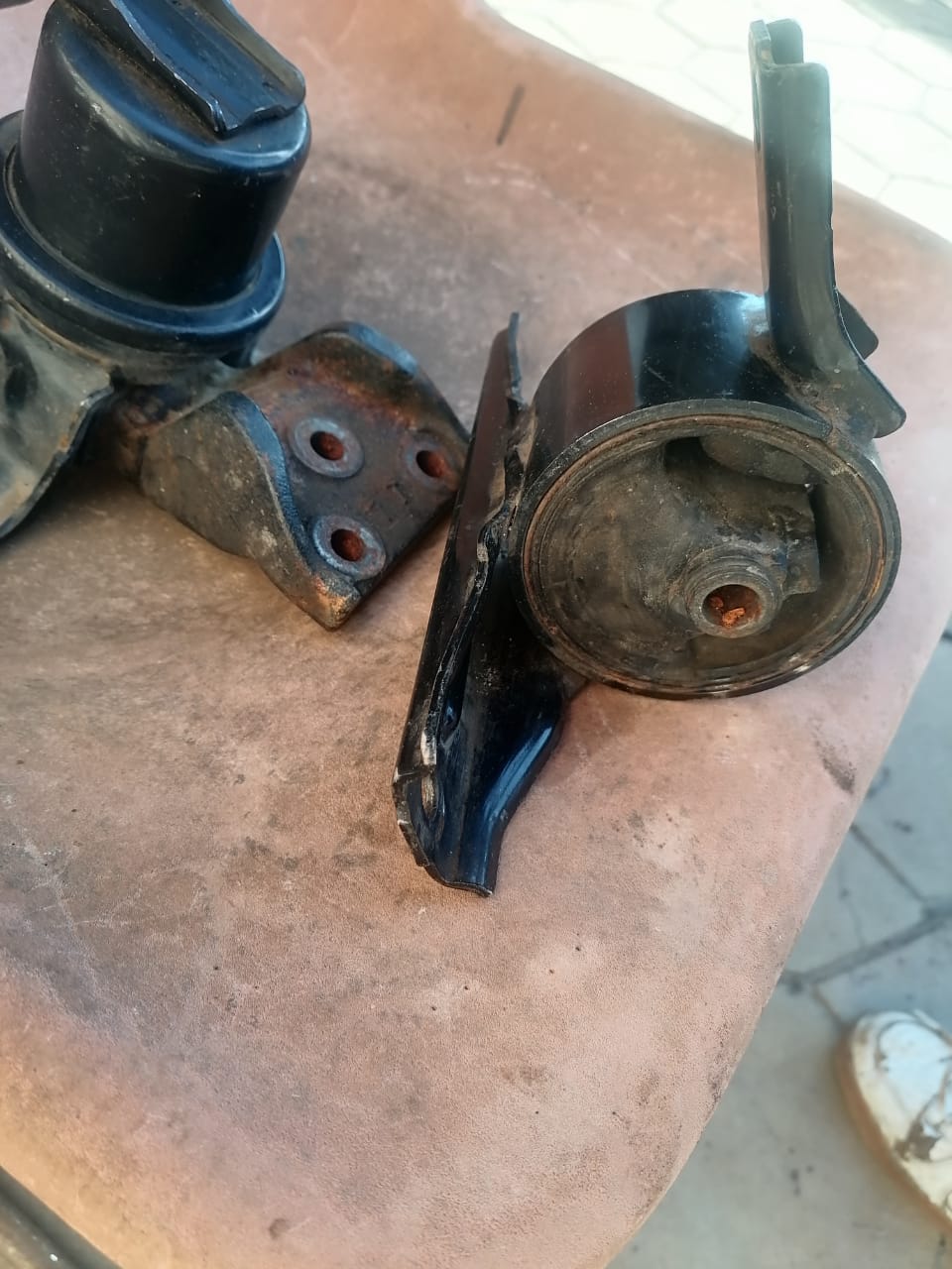 Mitsubishi outlander 4b12 engine 2012. Engine mounting - Private Seller Mitsubishi outlander 4b12 engine 2012. Engine mounting - Private Seller