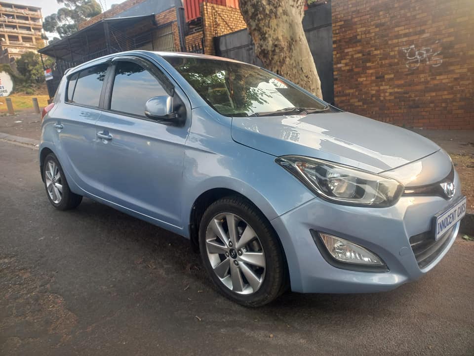 2013 HYUNDAI i20 1.4 PETROL, MANUAL, SKY BLUE COLOR, MILEAGE 80000KMS