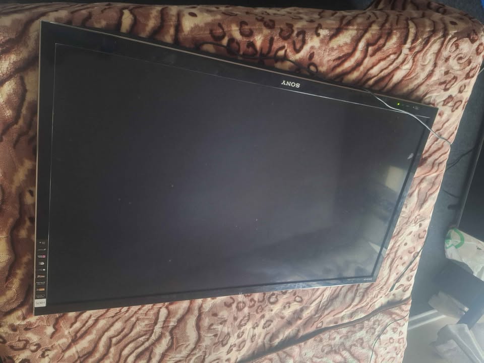 Sony 49inch normal TV