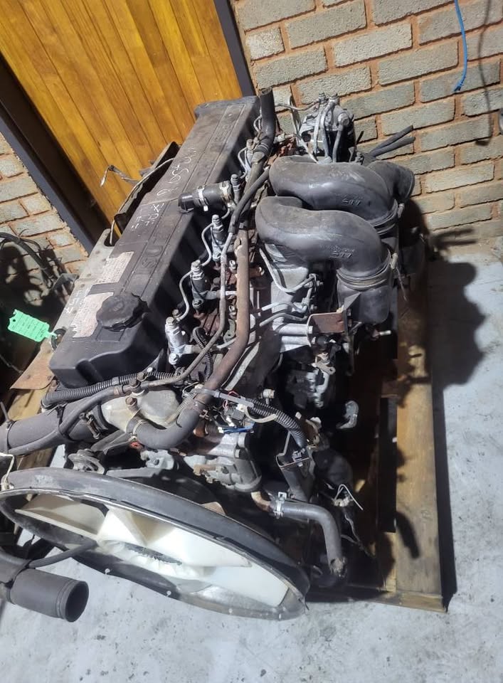 ISUZU 6HE1 ENGINE. COMPLETE. PLUG AND PLAY